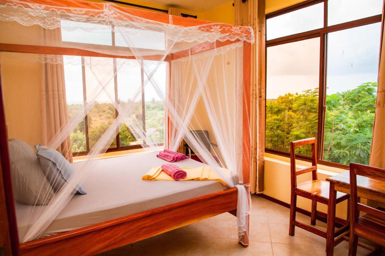 Mikoko Beach & Cottages Bagamoyo Buitenkant foto