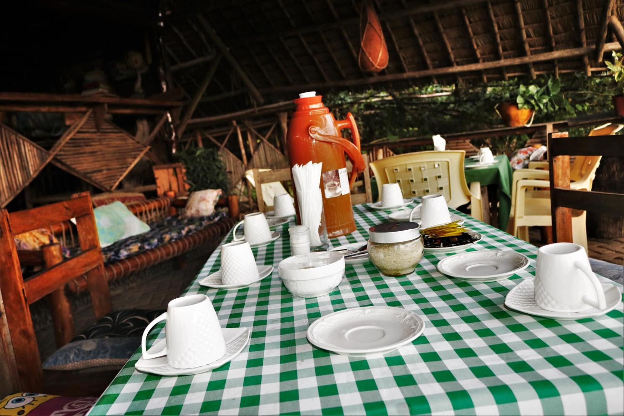 Mikoko Beach & Cottages Bagamoyo Buitenkant foto